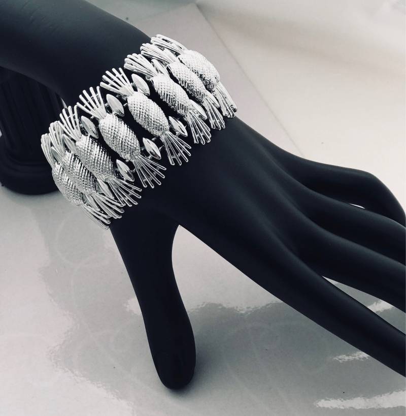 60Er Jahre Sarah Coventry Ananas Armband von VintageBoxJewellery