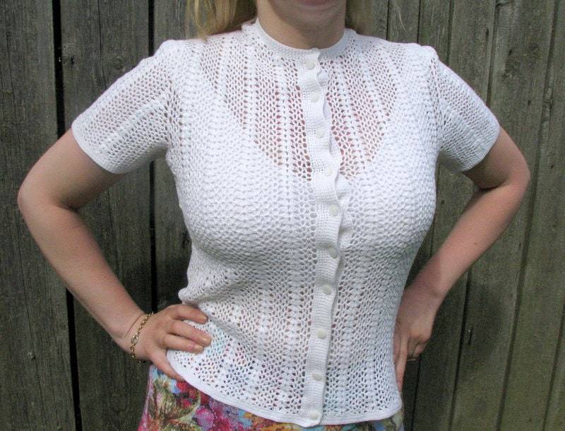 Vintage Gehäkelte Frauen Weiße Bluse Kurzarm Aus Baumwolle Gehäkelt Top Handmade Größe M von VintageButikGita