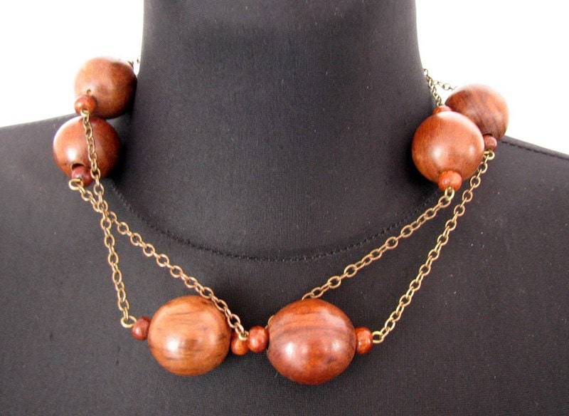 Vintage Holzperlenkette Boho Rustikaler Schmuck von VintageButikGita