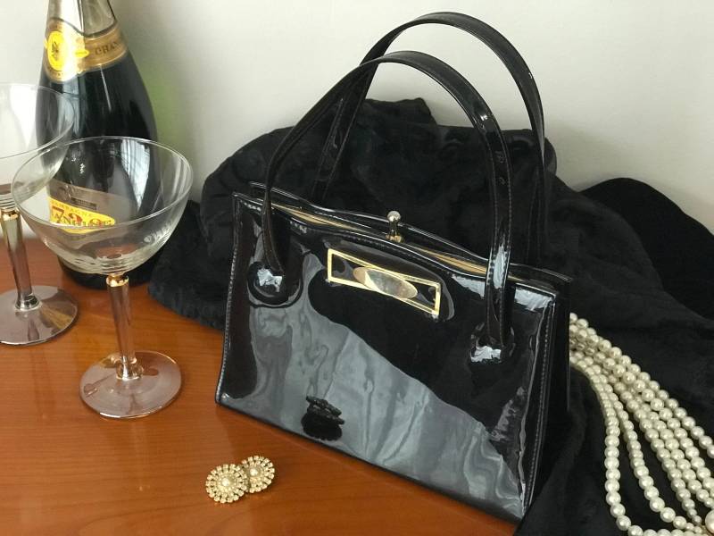 Essell Black Patent Vintage Handtasche Essell Black Patent Vintage Handtasche von VintageByFleur