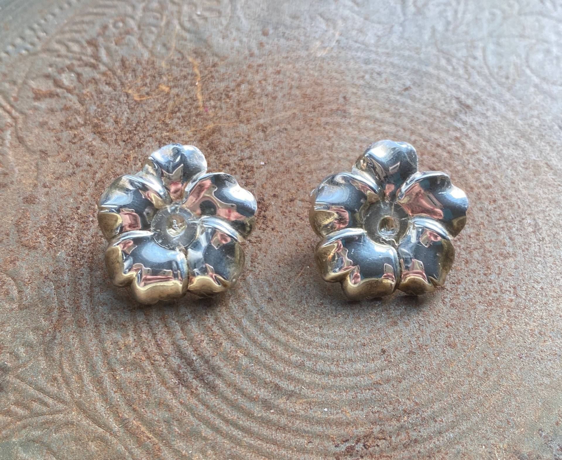 Vintage 925 Sterling Silber Stiefmütterchen Blumen Ohrstecker Vintage 925 Sterling Silber Stiefmütterchen Blumen Ohrstecker von VintageByLexCo