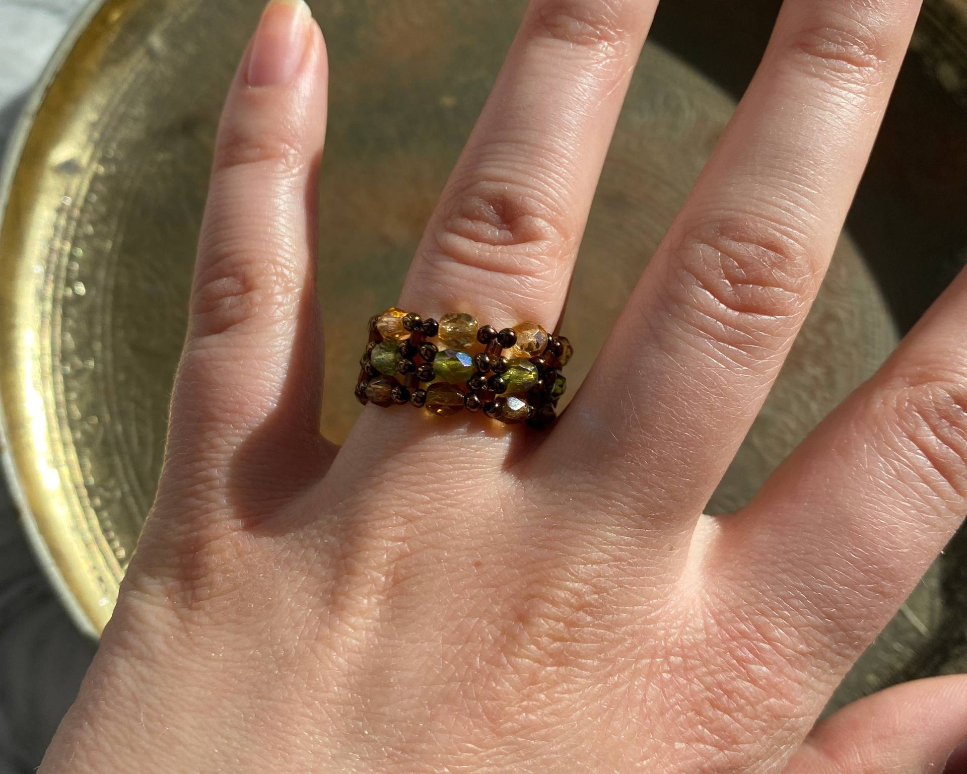 Wunderschöner Vintage Ring Mit Perlen in Einer Größe Dehnbar Wunderschöner Vintage Ring Mit Perlen in Einer Größe Dehnbar von VintageByLexCo