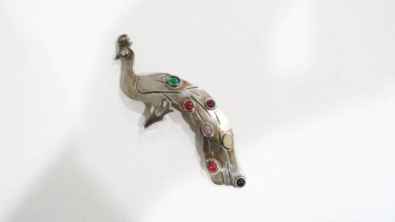Große Taxco Sterling Pfau Brosche Mit Edelsteinen Große Taxco Sterling Pfau Brosche Mit Edelsteinen von VintageByTrader