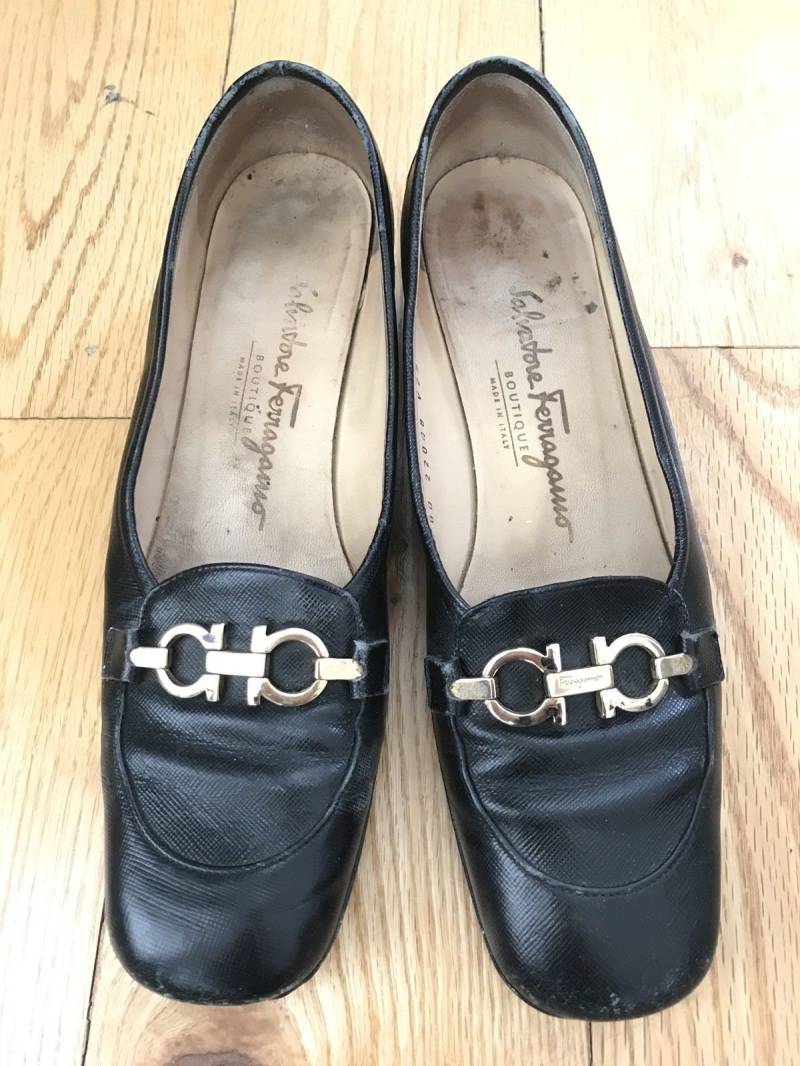 Salvatore Ferragamo Frauen 7, 5 Schwarz Leder Gold Metall Fahren Loafers Treiber Salvatore Ferragamo Frauen 7, 5 Schwarz Leder Gold Metall Fahren Loafers Treiber von VintageCactusCloset