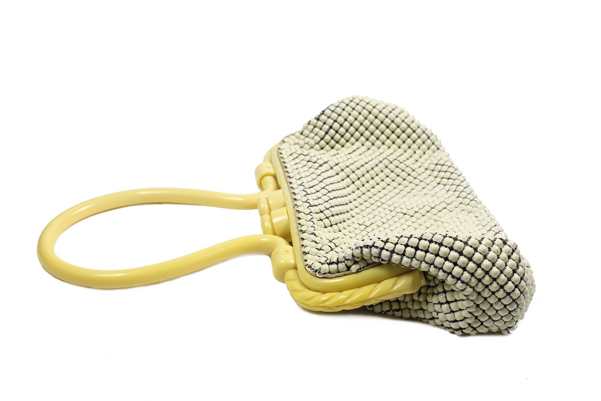 Whiing & Davis Vintage Weiße Mesh Handtasche Mit Lucite Griff von VintageCarwen