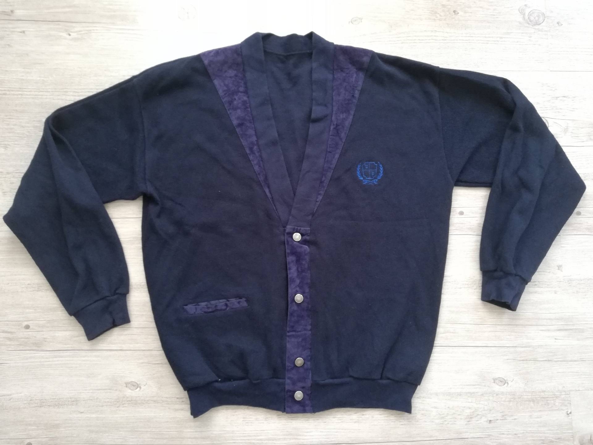 Vintage Navy Blue Cardigan Jacke Herren Größe Medium Made in Finland Wildleder Bestickte Baumwolle Strick Oversize Kleidung von VintageCommode