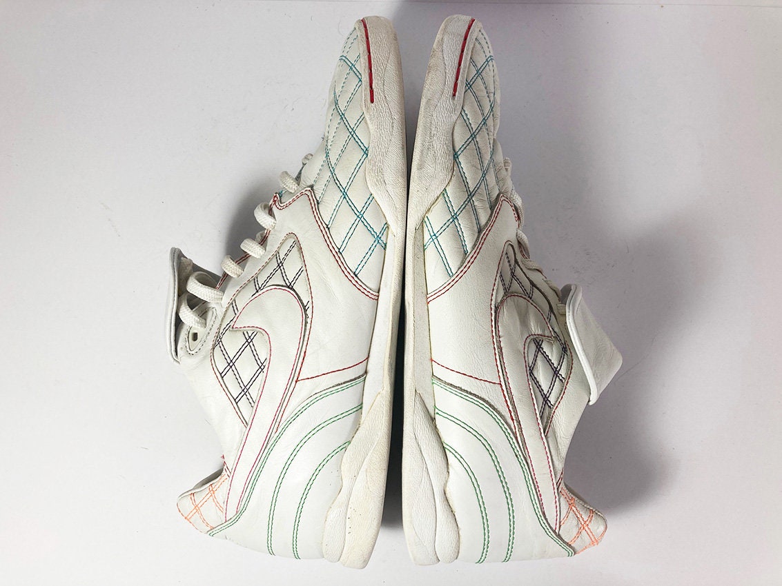 Neaker Weiß _ Nike X Livestrong Air Zoom Tiempo von VintageContainer