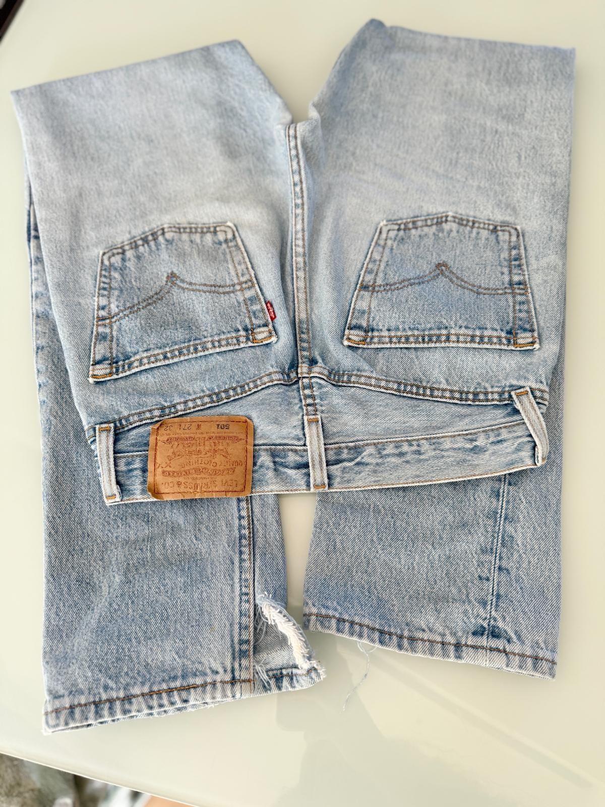W26 L31 Levis 501 Vintage 25-26" Taille Hellblau 501S Made in Usa Für Damen 90Er Jahre W26 L31 Levis 501 Vintage 25-26" Taille Hellblau 501S Made in Usa Für Damen 90Er Jahre von VintageDenimEdit