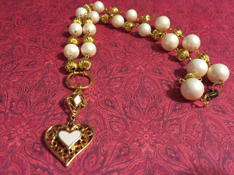 Perle Und Gold Filagree Herz Anhänger Perle Und Gold Filagree Herz Anhänger von VintageDesignsbyDee