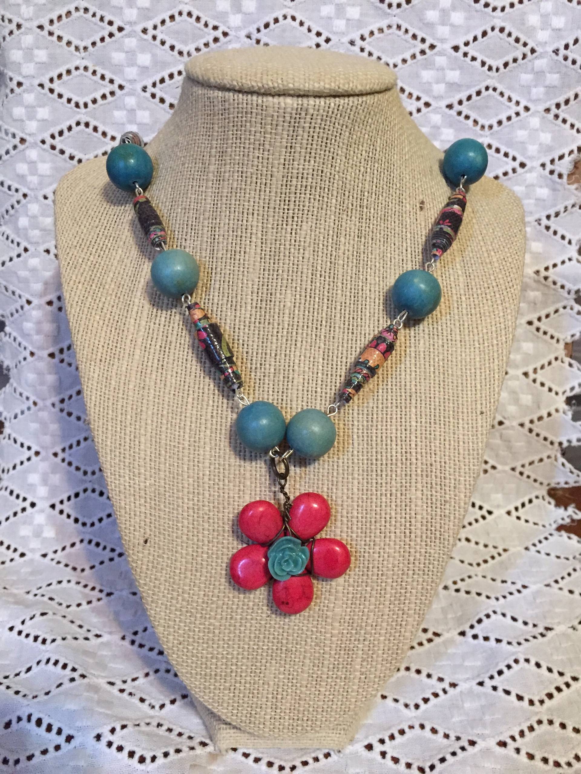 Perlen Türkis Und Koralle Blumen Anhänger Perlen Türkis Und Koralle Blumen Anhänger von VintageDesignsbyDee