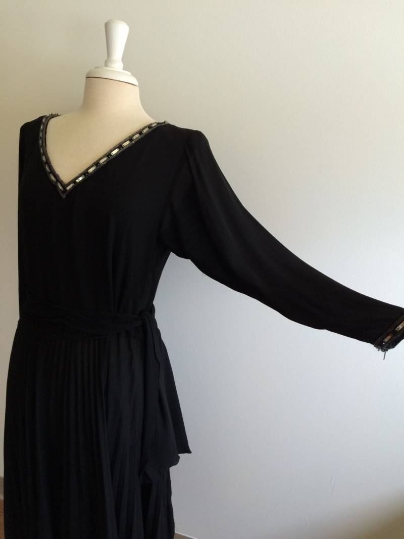 Jl Scherrer Vintage Seide Und Chiffon Abendkleid Mit Perlen von VintageDrifter