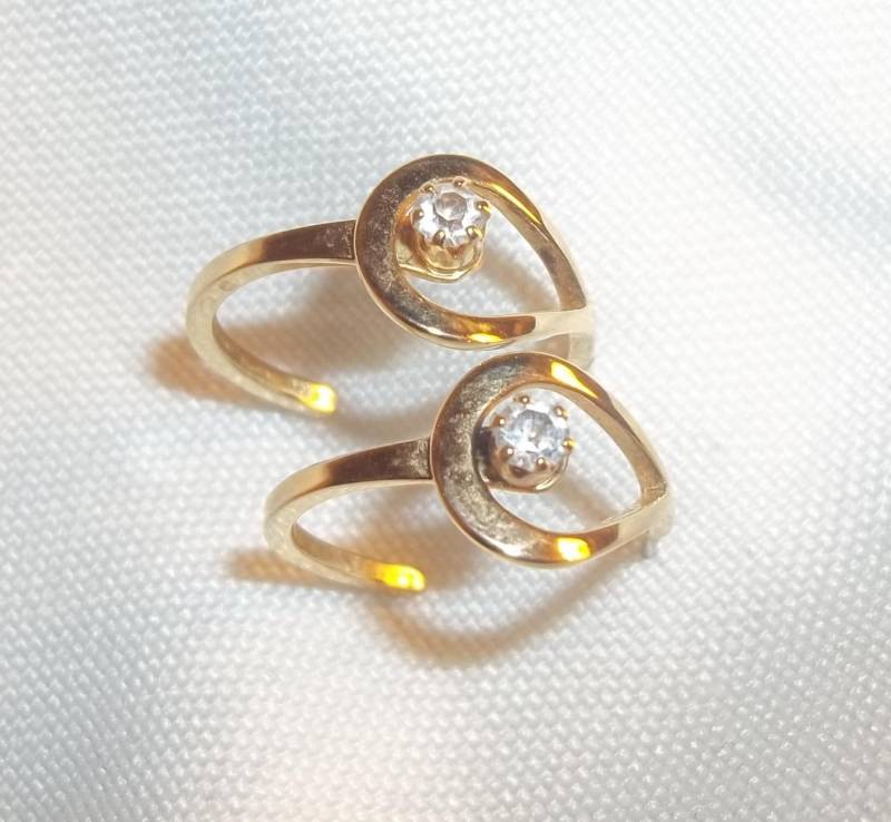 Hübsch Jahrgang Estate Gold Cz Ohrringe von VintageEstateGems