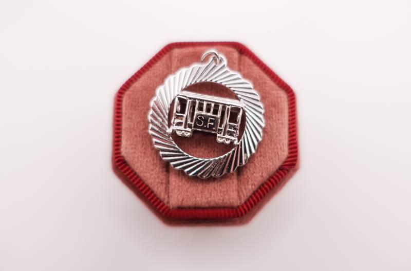 San Francisco Streetcar Reise Charm in Sterling Silber von VintageExperienceCo