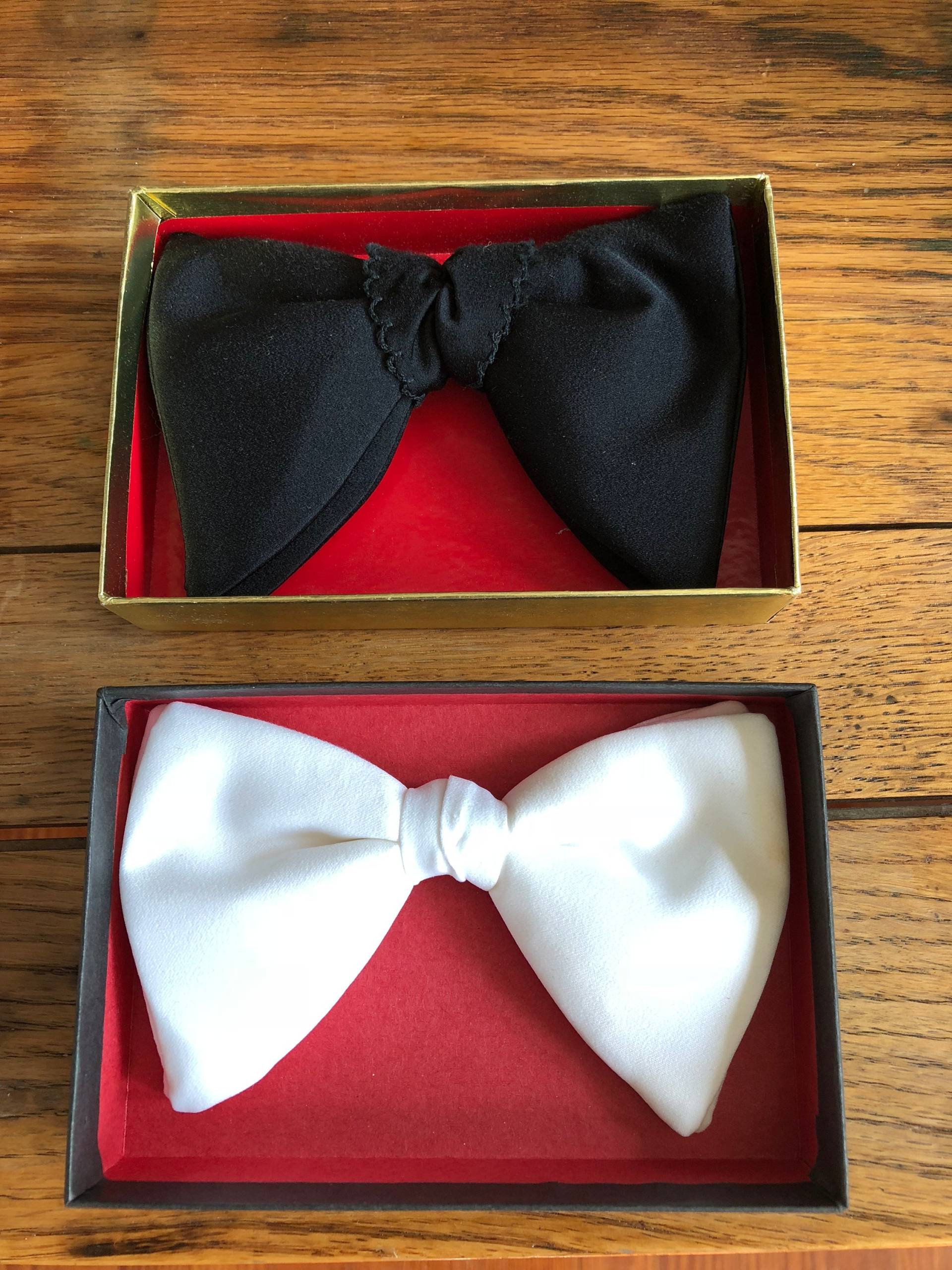 2 Jahrgang Fliegen A La Scala Originale von VintageFindsMichael