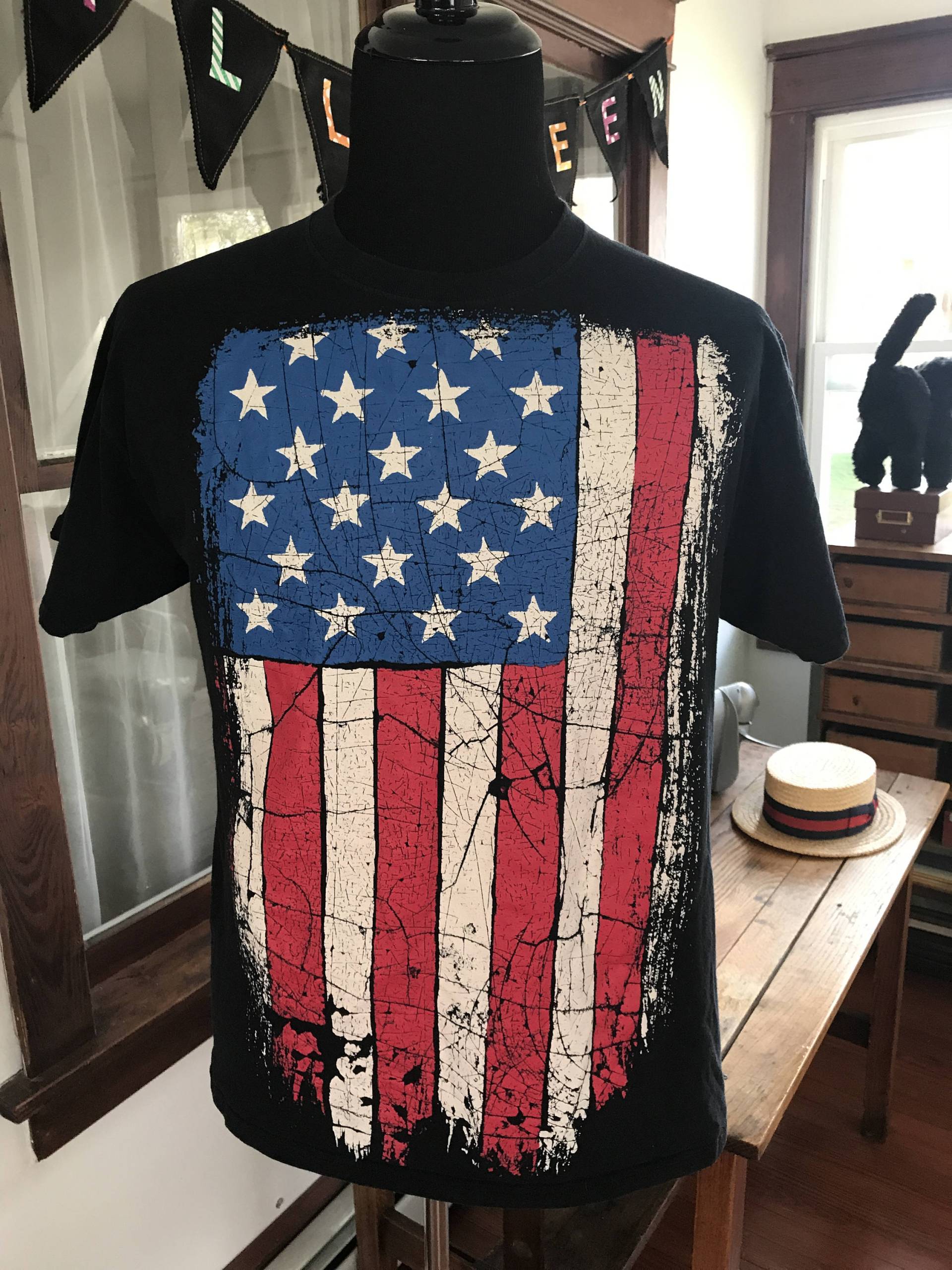 American Flag T Shirt von VintageFindsMichael