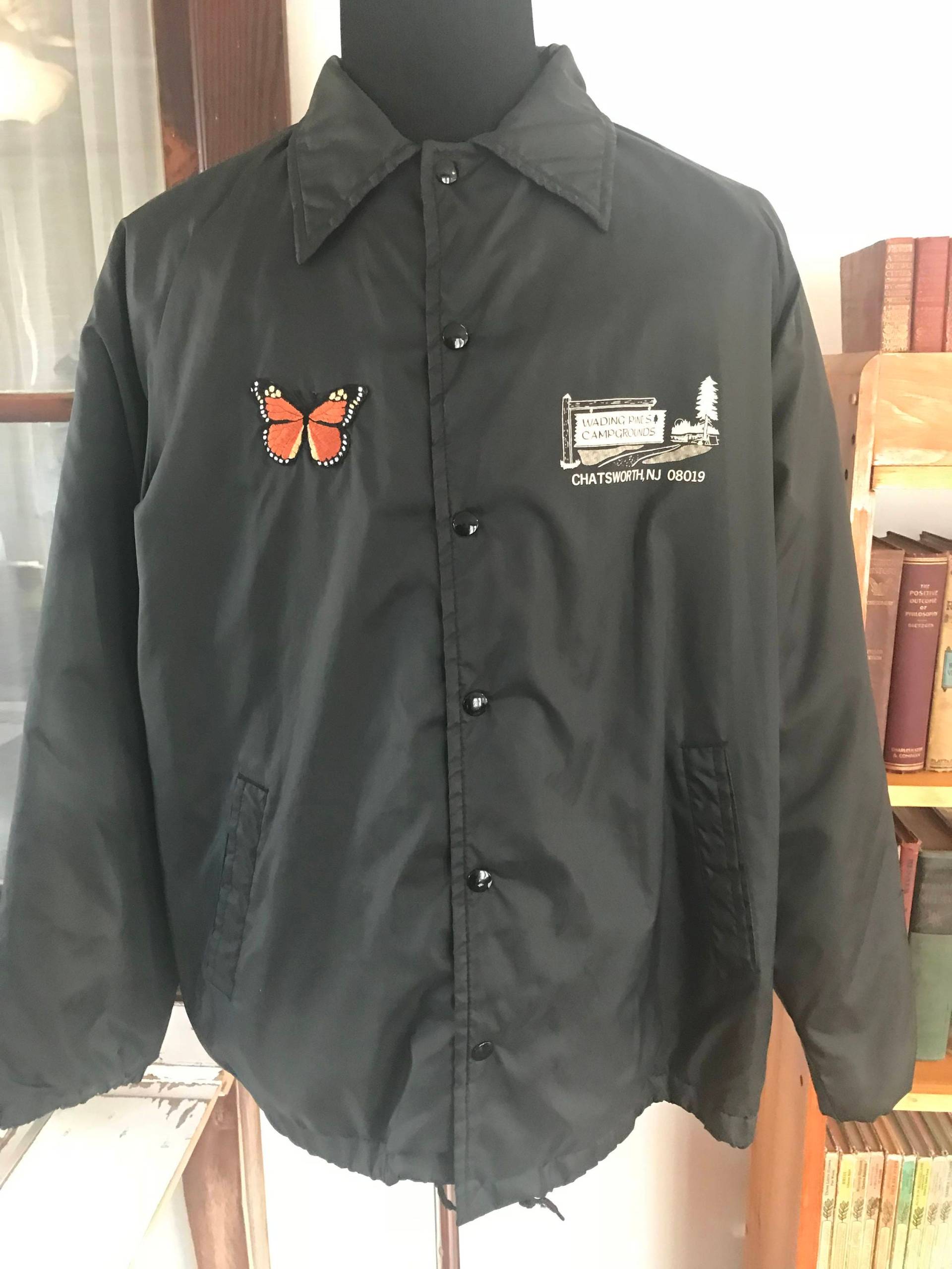 Jahrgang 1970 Campingplatz Windbreaker von VintageFindsMichael