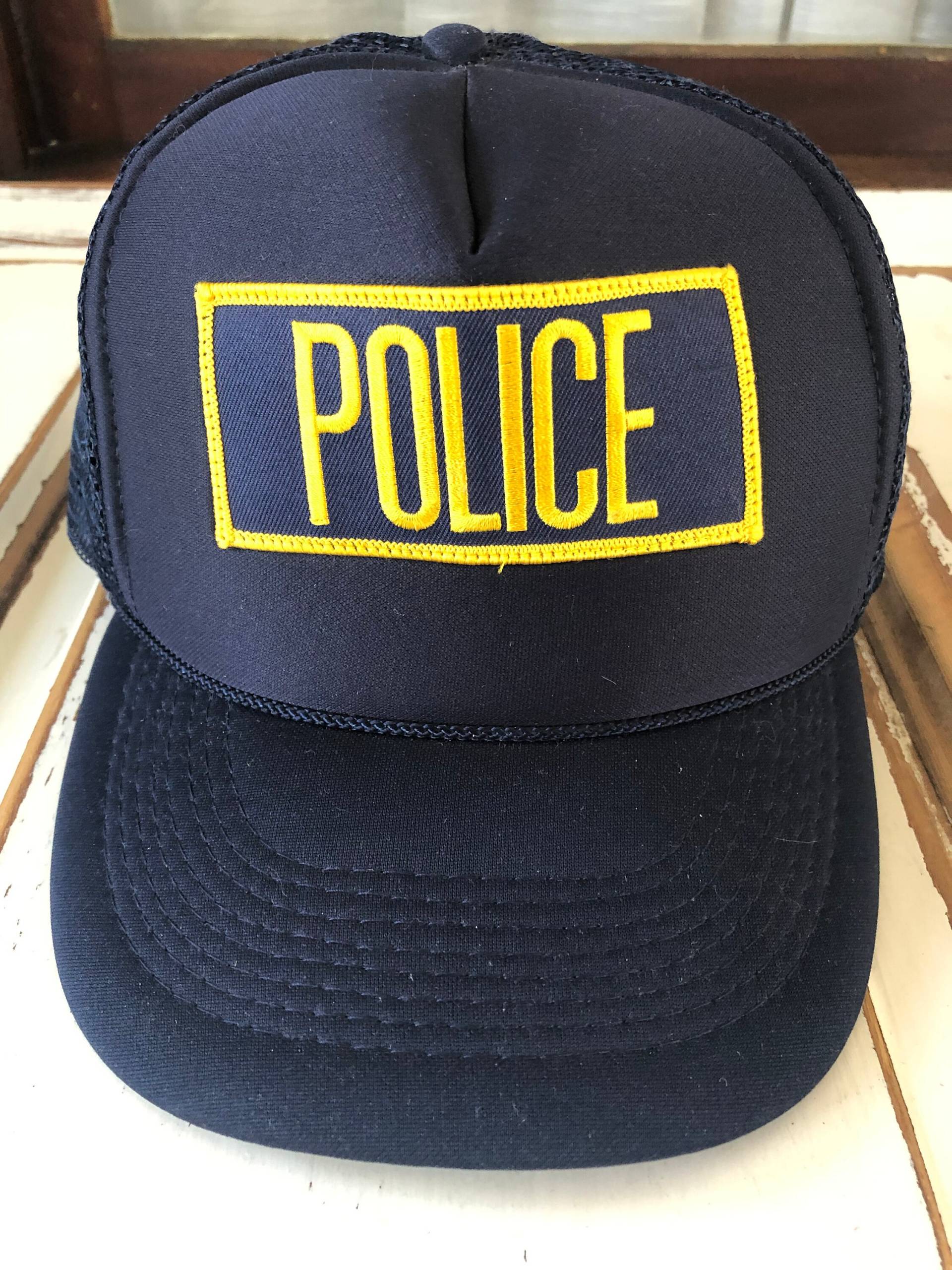 Jahrgang 1990 Es Police Snap Back Trucket Hat von VintageFindsMichael