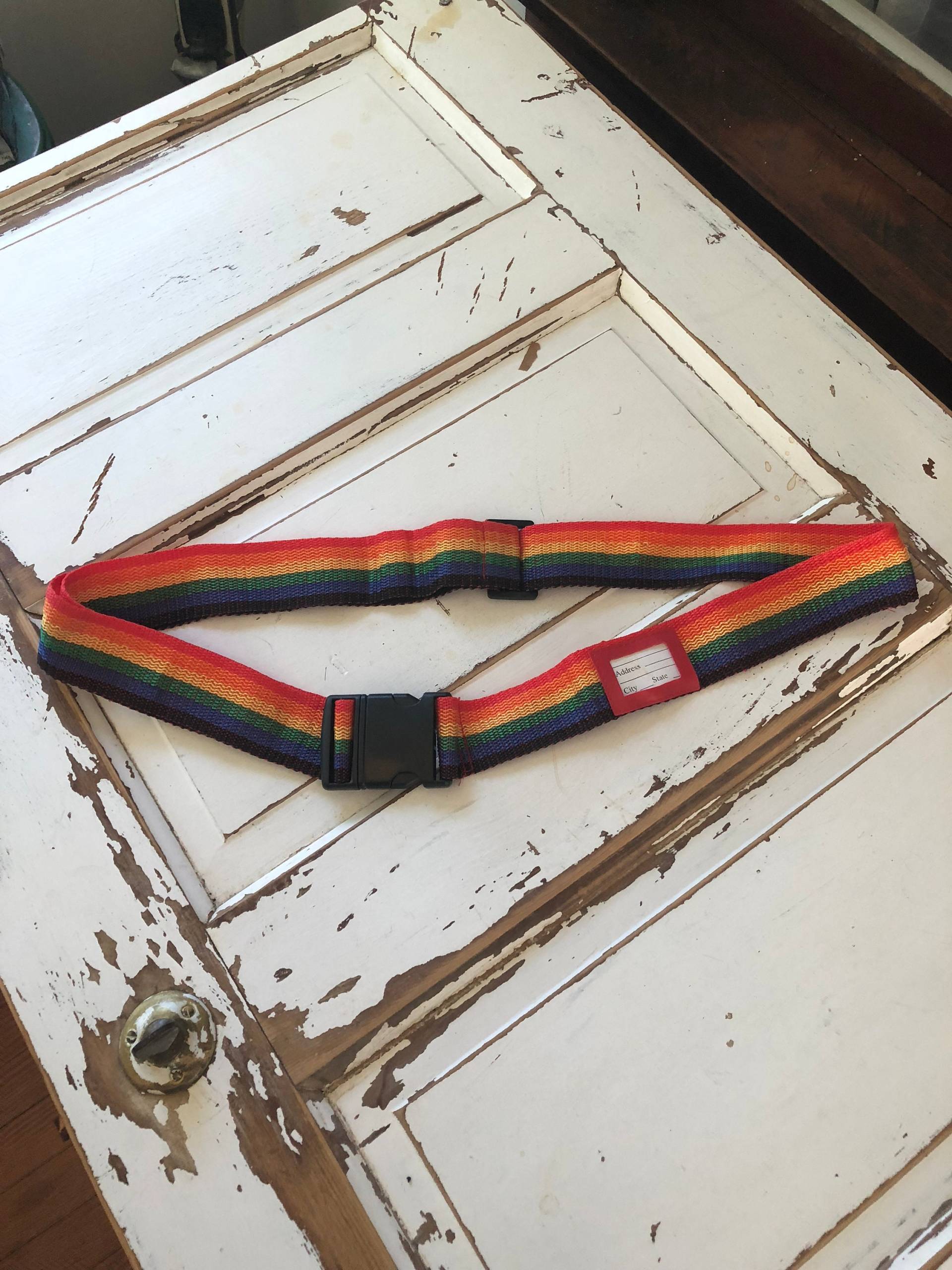 Set Von 2 Vintage 1990 Regenbogen Gürtel Für Koffer von VintageFindsMichael