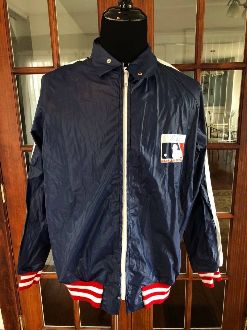 Vintage 1980Er Major League Baseball Nolan Ryan Kunststoff Regenmantel Vintage 1980Er Major League Baseball Nolan Ryan Kunststoff Regenmantel von VintageFindsMichael