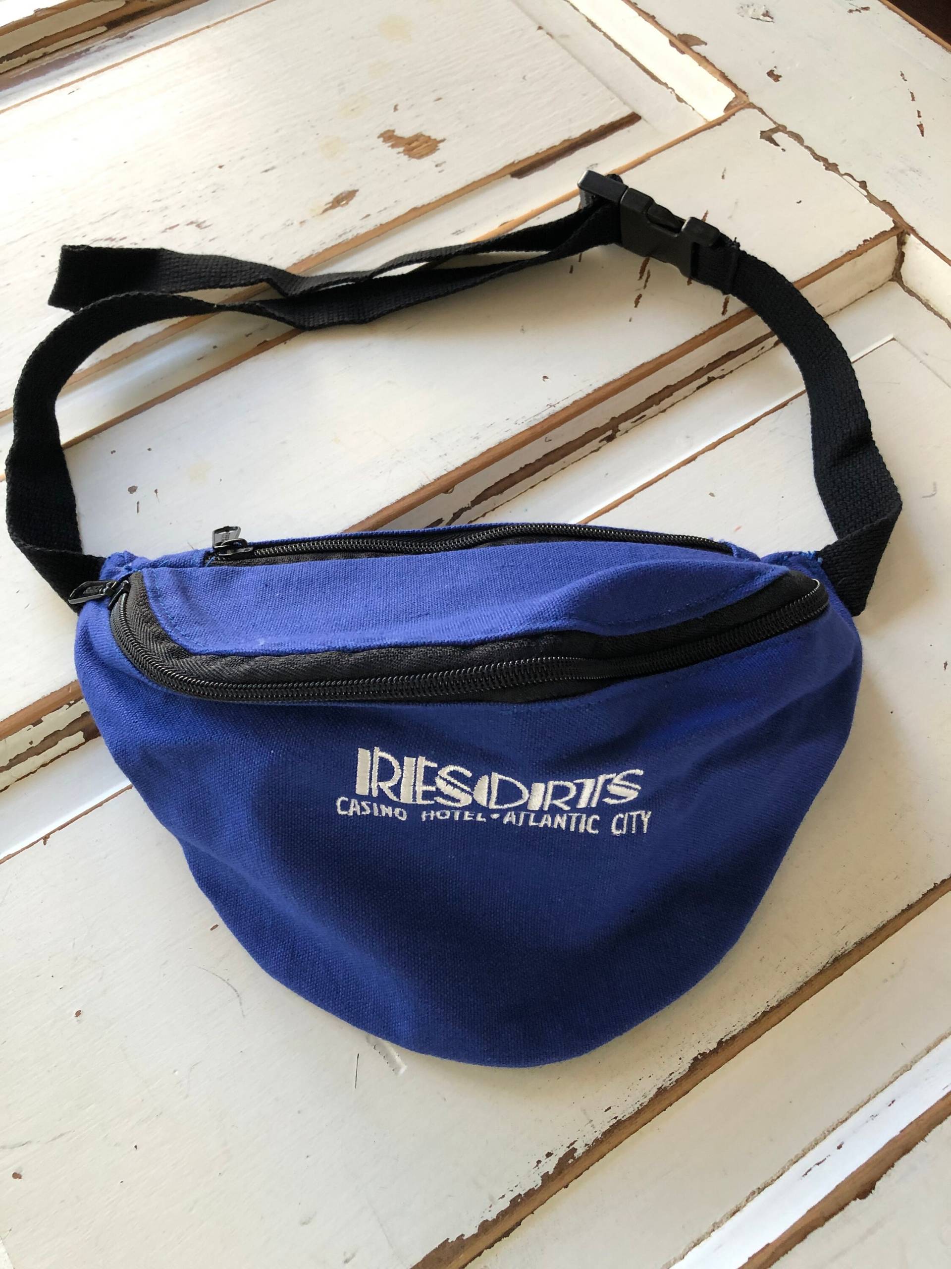 Vintage 1990 Resorts Casino Fanny Pack von VintageFindsMichael