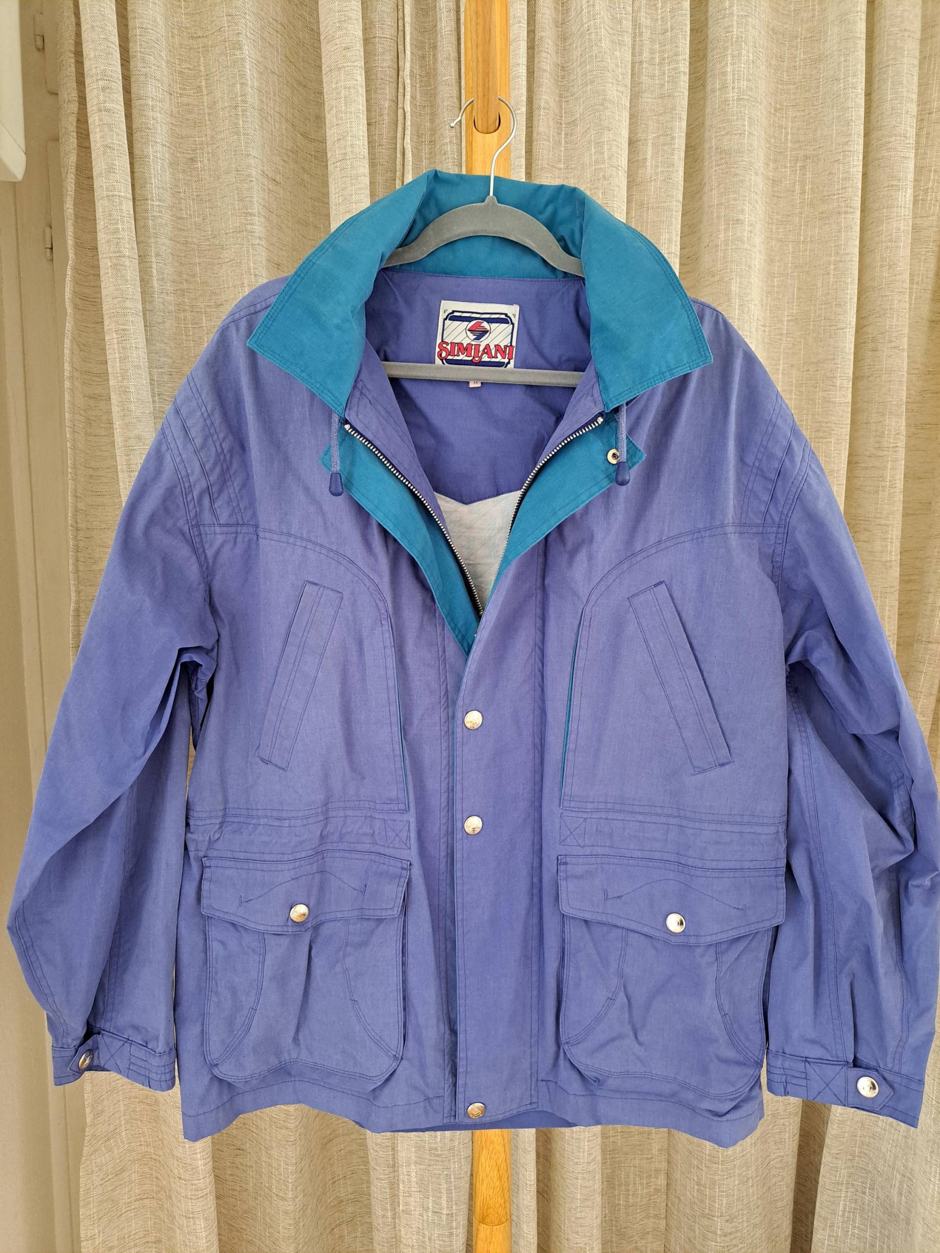 Vintage 80Er Jahre Simjani Windbreaker Jacke, Größe M, Lila Teal Colorblock, Unisex Retro Spring Mantel, Leichte Streetwear, Kapuze Im Kragen Vintage 80Er Jahre Simjani Windbreaker Jacke, Größe M, Lila Teal Colorblock, Unisex Retro Spring Mantel, Leichte Streetwear, Kapuze Im Kragen von VintageForMySoulDE