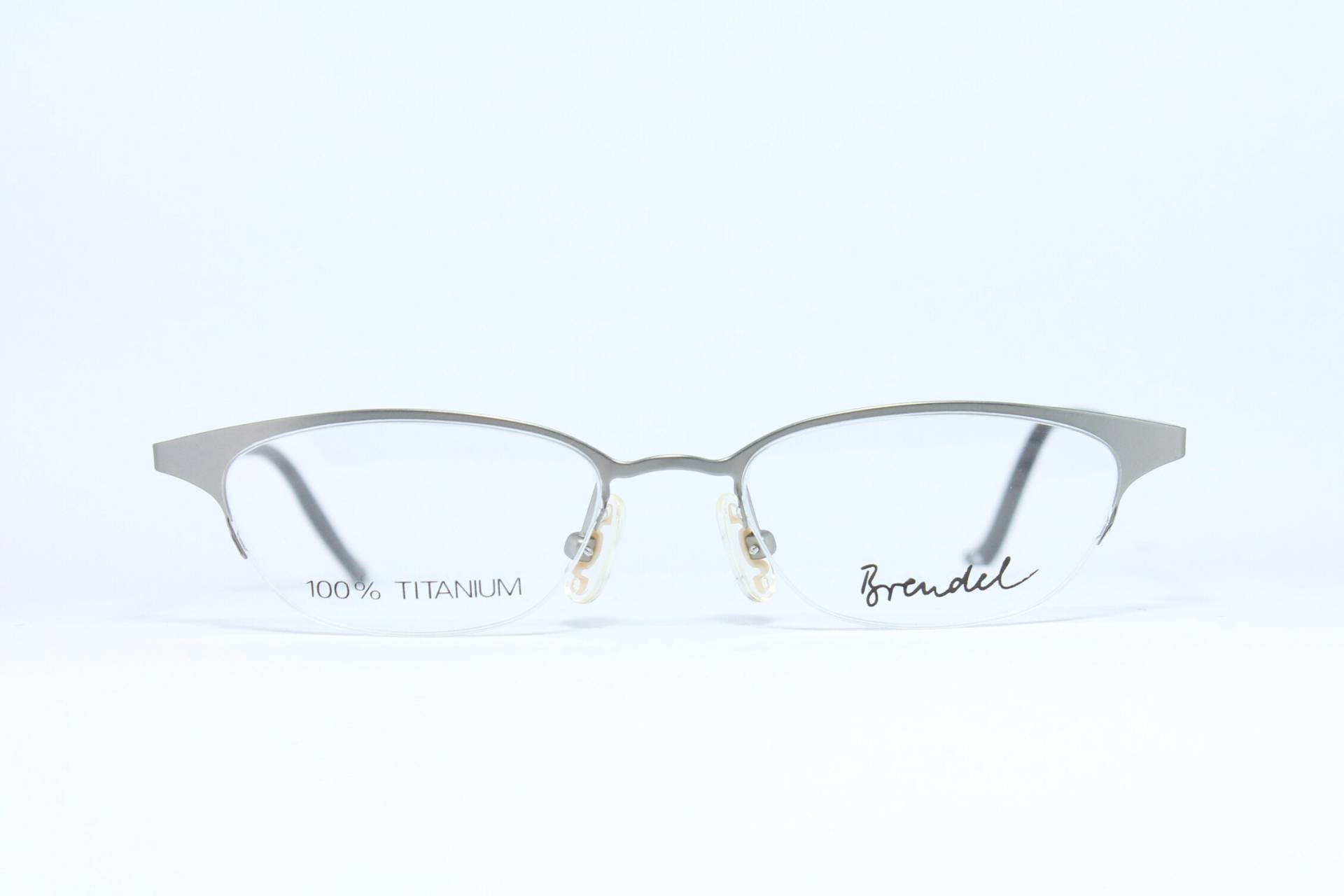 Kleine Halbrand Titan Brendel 8701 C1 Silbergrau Oval Vintage Brillenfassung Gläser Lunettes Occhiali Gafas Bril Glasögon E103 von VintageGermanGlasses