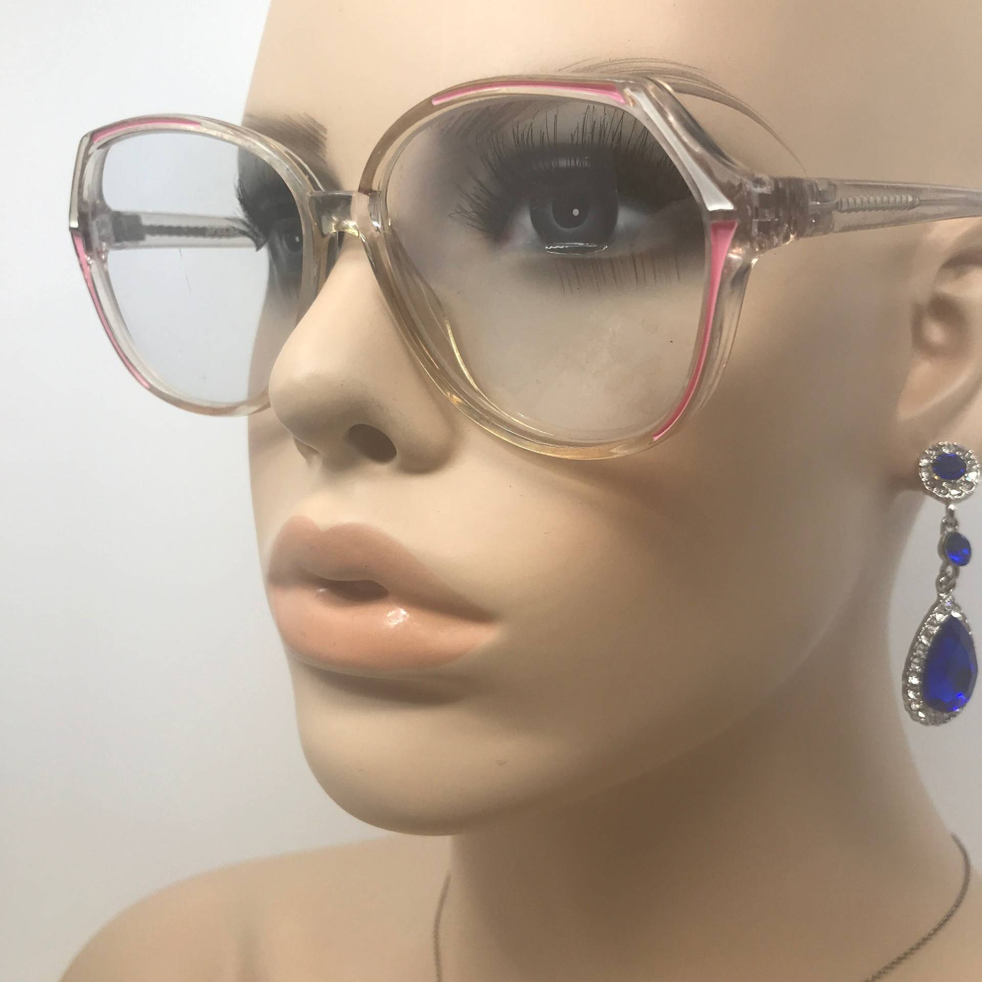 Vintage Eckige Brille Specsavers Mc-1100 Damen Brillengestell Rosa Gebraucht Brillengestelle Retro Vintage Eckige Brille Specsavers Mc-1100 Damen Brillengestell Rosa Gebraucht Brillengestelle Retro von VintageGlassesFrames