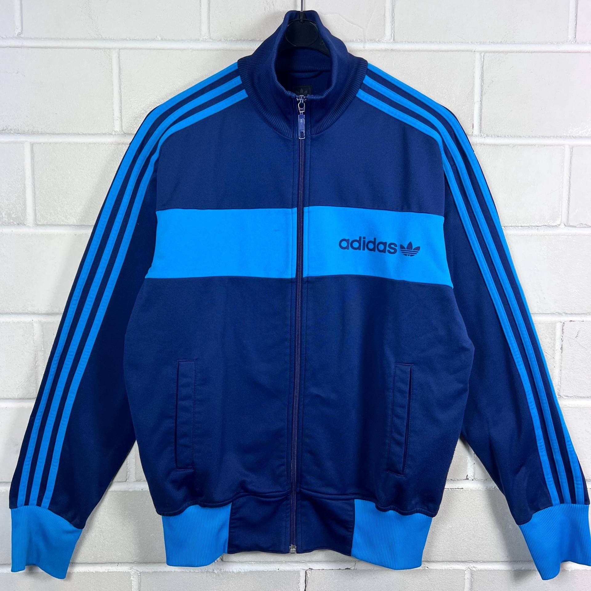 Vintage Adidas Size S - M Trackjacket Track Top Trainingsjacke Dark Blue Y2K Vintage Adidas Size S - M Trackjacket Track Top Trainingsjacke Dark Blue Y2K von VintageGoereBerlin