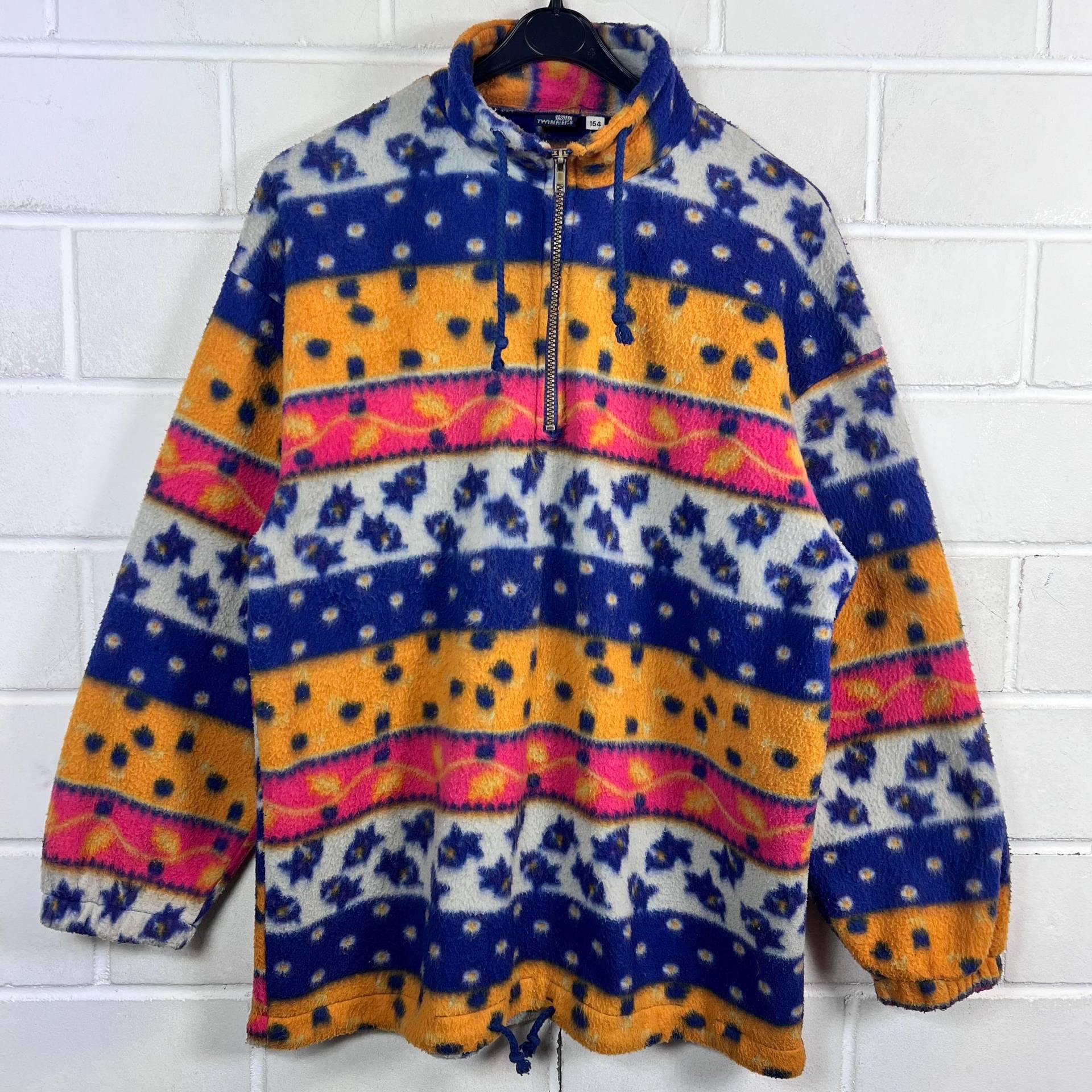 Vintage Globetrotter Fleecepullover Size S | 164 Crazy Pattern Fleece Sweater Pullover Jumper Quarterzip 80S 90S von VintageGoereBerlin
