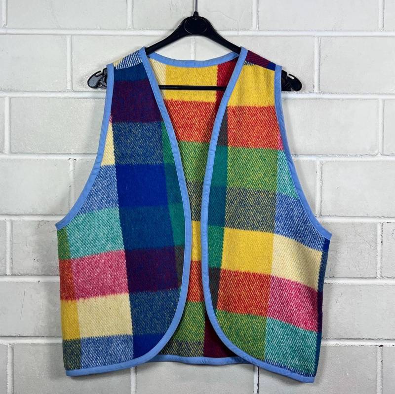 Vintage Upcycled Unisex Vest Weste Wool Kariert Size L - Xl von VintageGoereBerlin