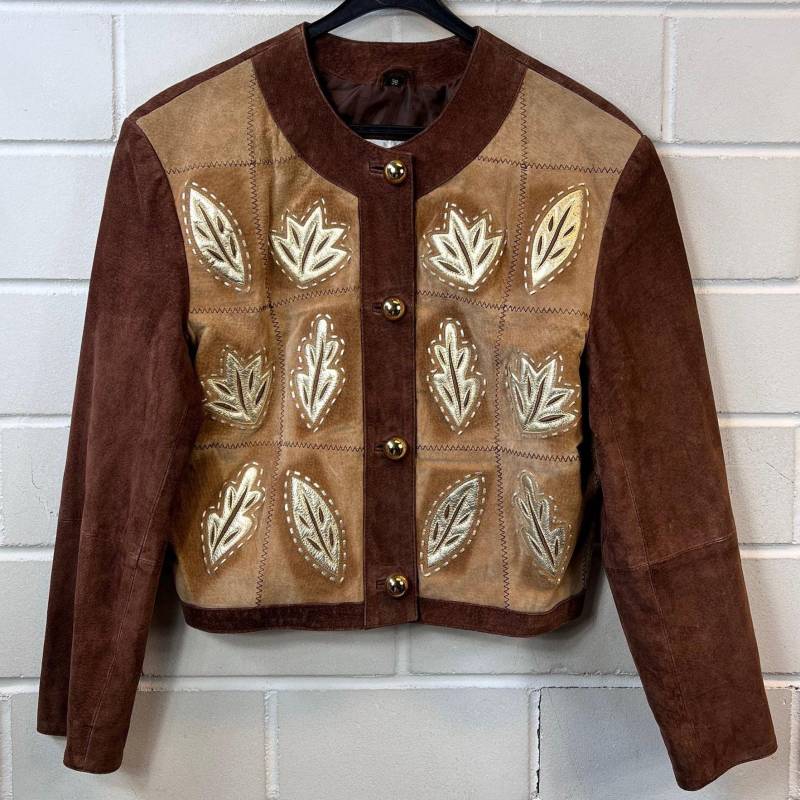 Vintage Wildlederjacke Women Size M Cropped Suede Leather Jacket Blätter 80S 90S von VintageGoereBerlin