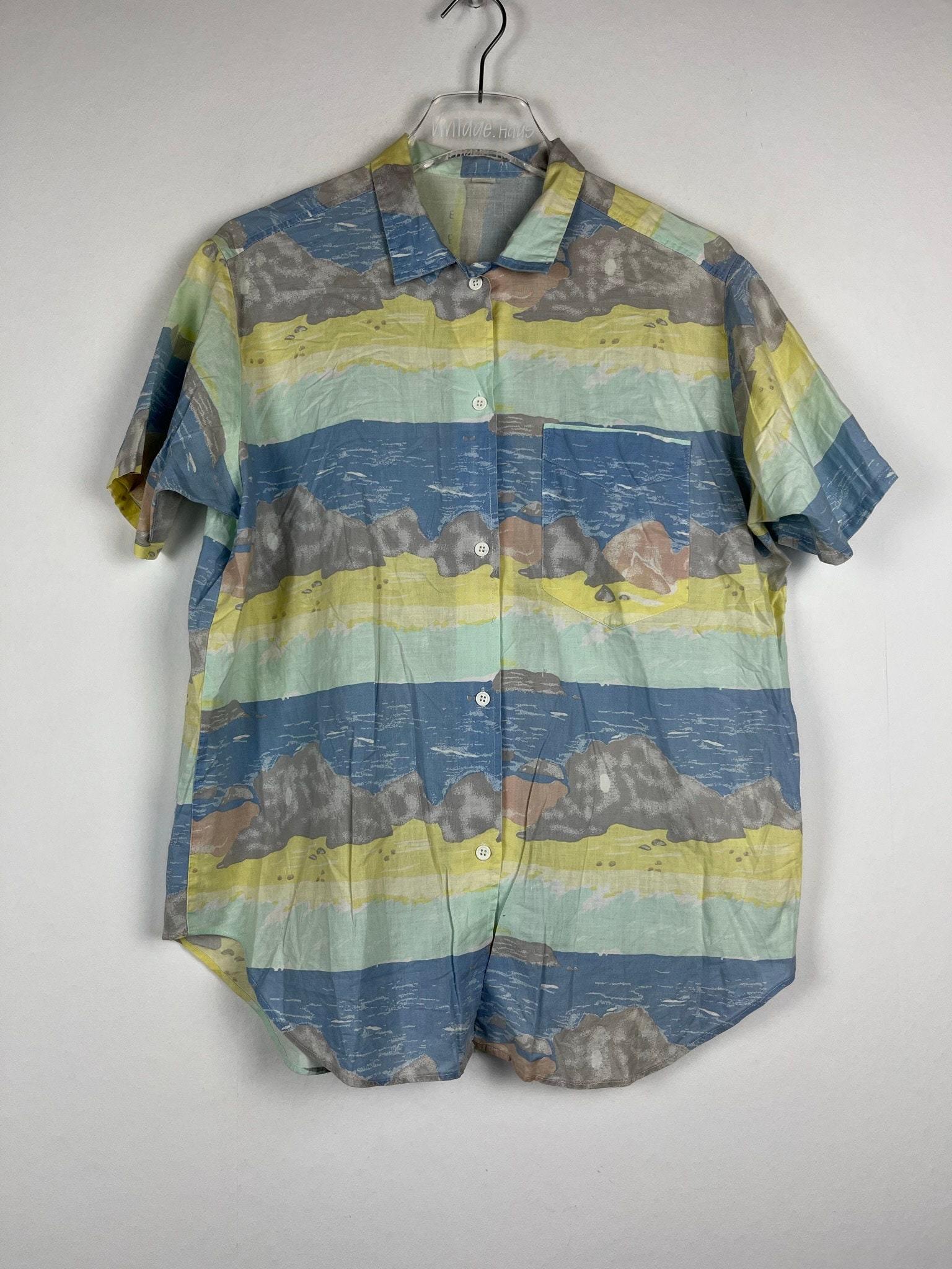 Vintage Kurzarm Crazy Pattern Hemd | Retro Herren/Damen Unisex Oversize Sommerhemd Abstraktes Muster Oldschool Freizeithemd von VintageHausDE