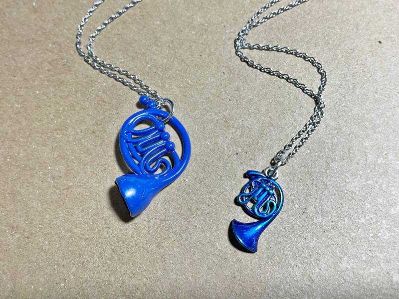 Blaue Horn Halskette | Wie Ich Deine Mutter Kennengelernt Habe Himym Tv-Serie Musikinstrument Charme Musik-Schmuck von VintageHomage