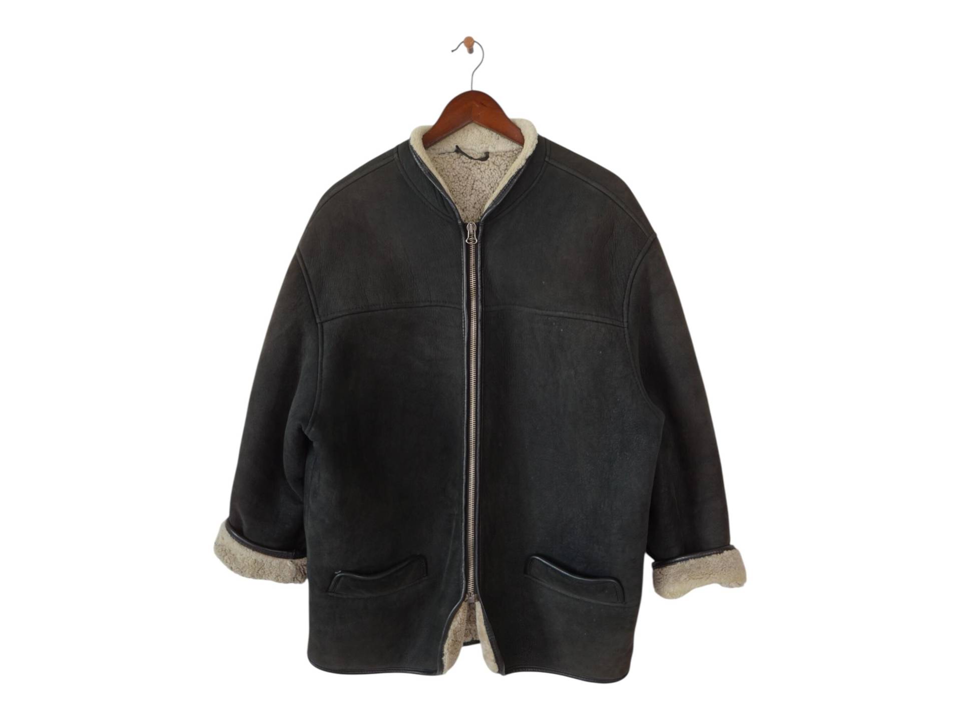 Vintage Shearling Schafsfell Jacke Größe Xxl Vintage Shearling Schafsfell Jacke Größe Xxl von VintageHouseBerlin
