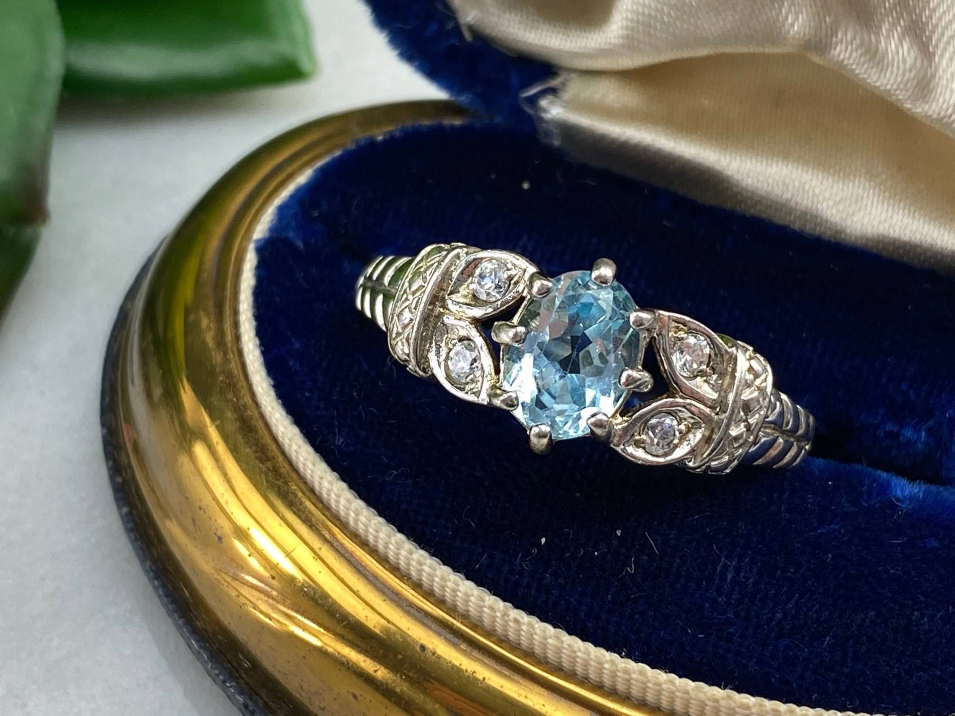 Blauer Topas Statement Ring - Sterling Silber Ringe Für Frauen Edelstein Größe 11 Birthstone Schmuck Trends von VintageInBloom