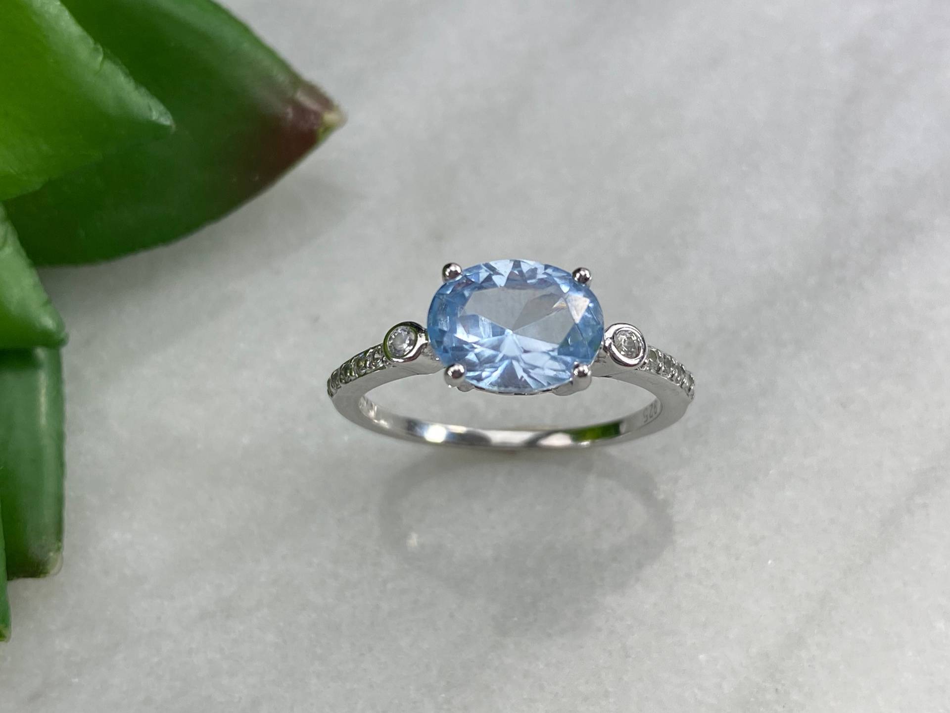 Blauer Topas Statement Ring - Sterling Silber Ringe Für Frauen Edelstein Größe 7 Birthstone Schmuck Trends von VintageInBloom