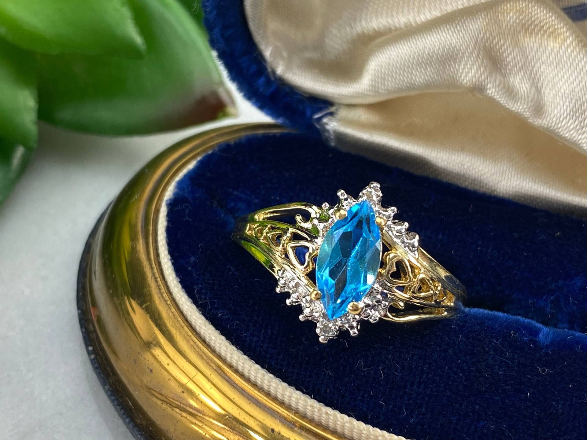 Blauer Topas Und Diamant Ring - 10K Gold, Vintage Ringe Für Frauen Edelstein Dezember Birthstone Schmuck Größe 10 Trending von VintageInBloom