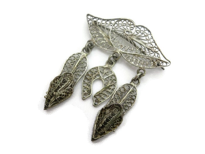 Vintage Filigree Brosche - Silber 1940Er Jahre Modeschmuck, Lippen, Hufeisen, Schuhe von VintageInBloom