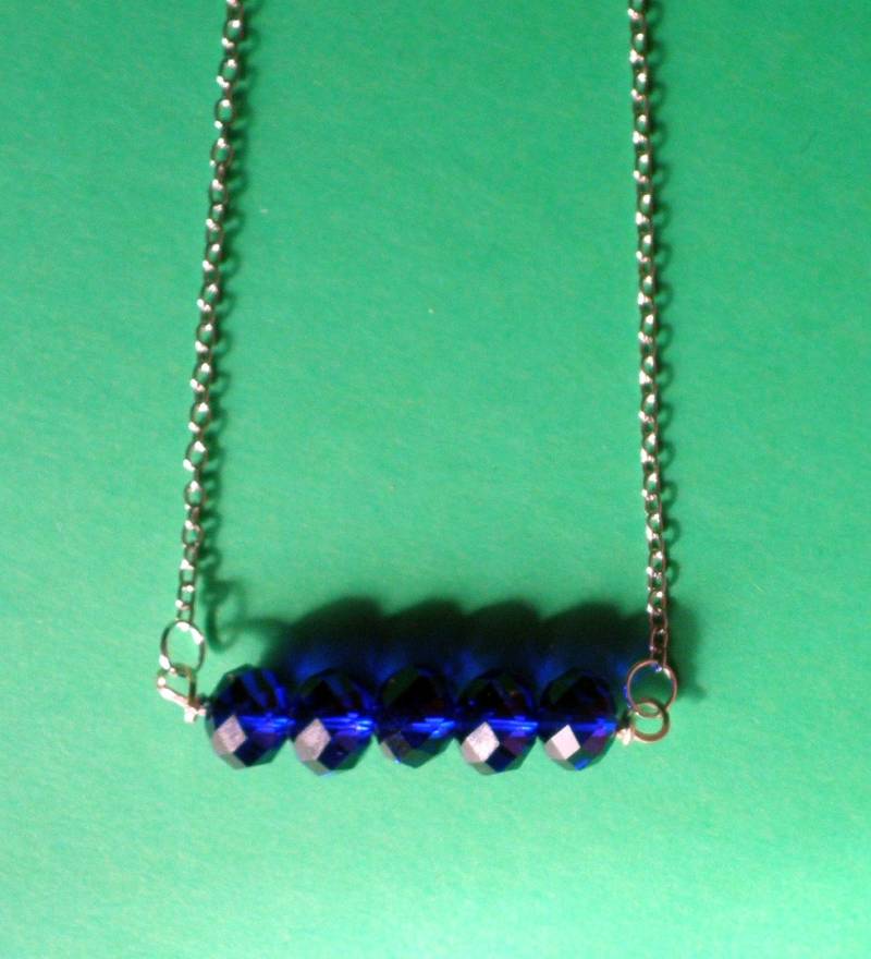 Saphir-Halskette, Blau Facettierten Kristall Anhänger Halskette, Für Das Mädchen Mit Blauen Augen von VintageIrishDresser