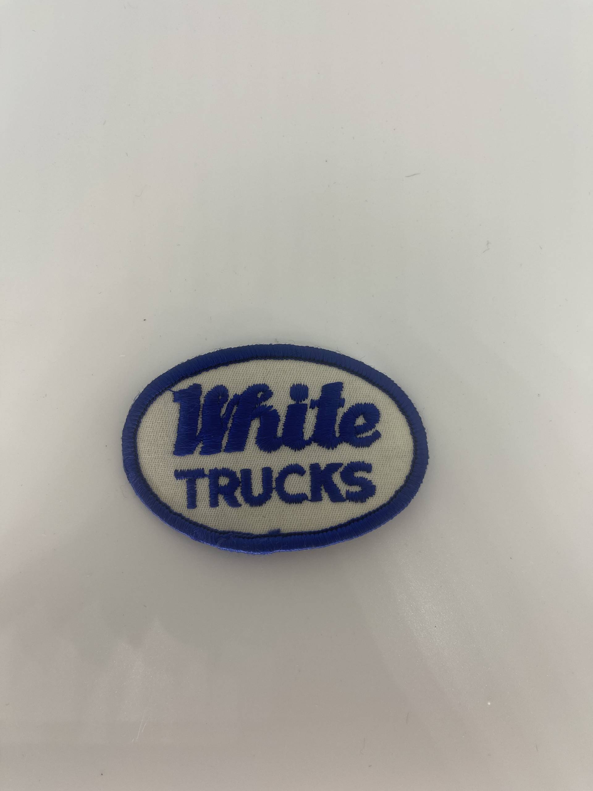 Vintage Patches Besticktes Bügeleisen Auf Aufnäher White Trucks Logo von VintageItems4Less