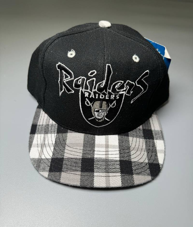 Annco Hut Los Angeles Raiders Oakland Vintage Snapback Cap 90Er Jahre Nfl Football Karo Tartan Profi Modell Otto Deadstock Nmit Etikett Annco Hut Los Angeles Raiders Oakland Vintage Snapback Cap 90Er Jahre Nfl Football Karo Tartan Profi Modell Otto Deadstock Nmit Etikett von VintageJamCZ
