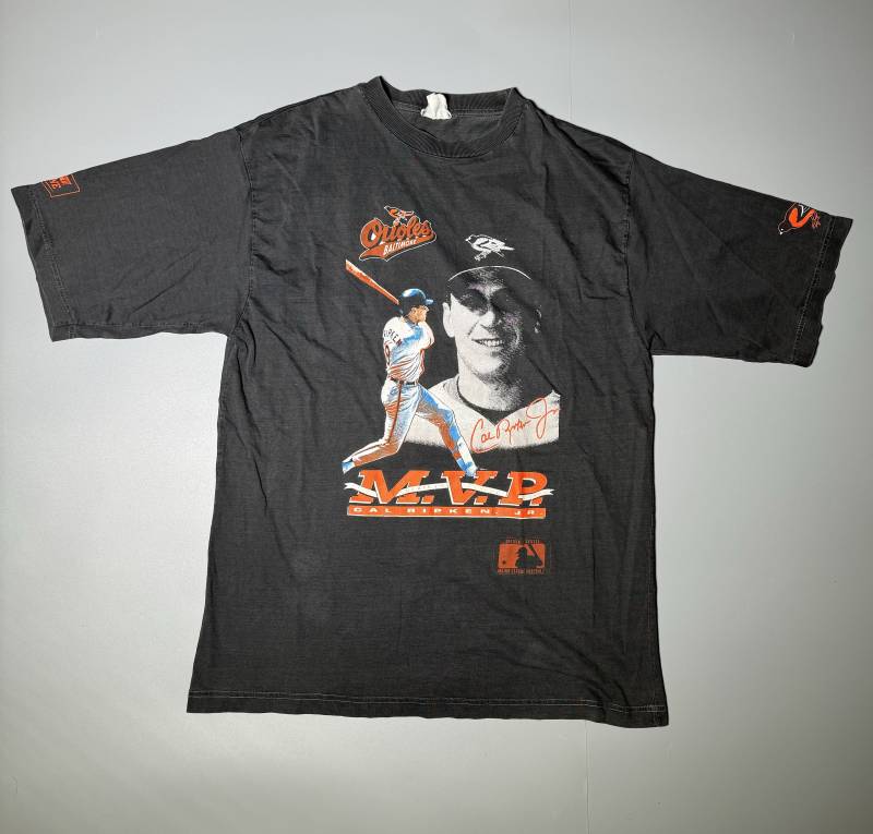 Campri Teamline T-Shirt Baltimore Orioles Mlb Cal Ripken Jr Mvp 90Er Jahre Vintage Baseball Made in Usa Sz L Campri Teamline T-Shirt Baltimore Orioles Mlb Cal Ripken Jr Mvp 90Er Jahre Vintage Baseball Made in Usa Sz L von VintageJamCZ