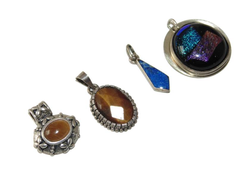 Vintage 925 Sterling Silber Anhänger Boho Tigerauge, Lapis Lazuli & Glasstein von VintageJewelryEden