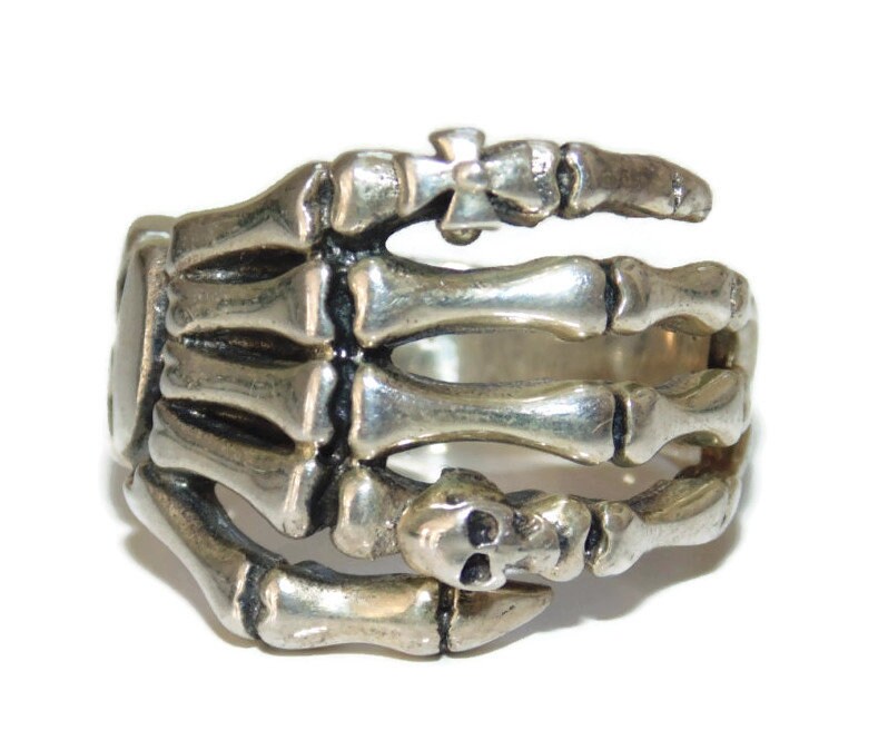 Vintage Solide Sterling Silber 925 Herren Punk Gothic Rocker Biker Schädel Hand Skeleton Knochen Kreuz Ring Us Größe 10.5 von VintageJewelryEden