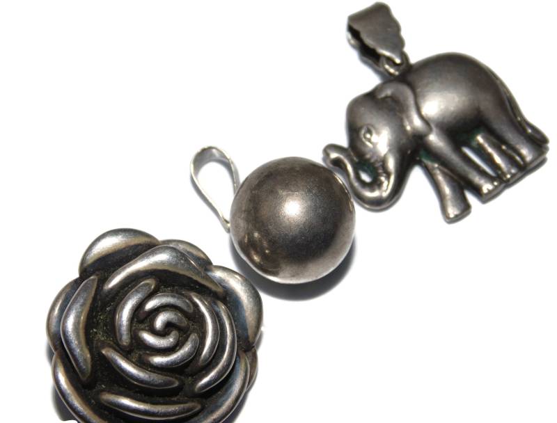 Vintage Sterling Silber Puffy Anhänger Kugel, Blume, Elefant - Separat Erhältlich von VintageJewelryEden