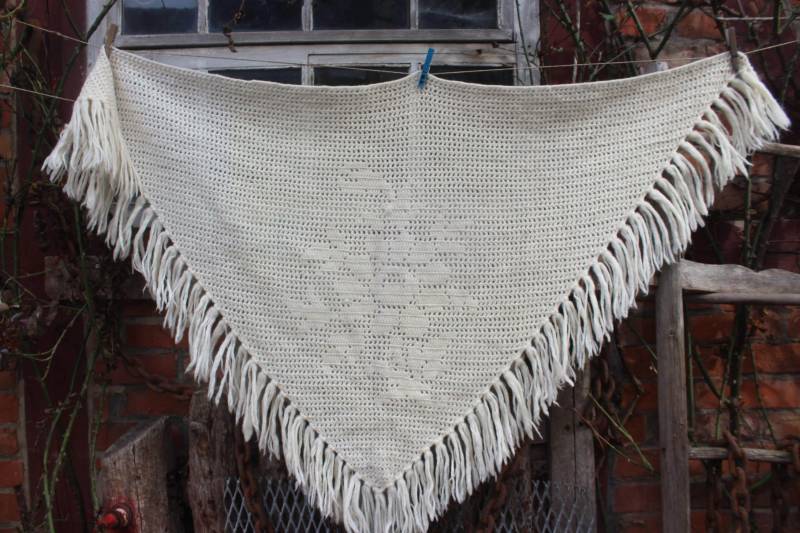 Vintage Stola Handarbeit Retro Schultertuch Dreieckstuch Wolle Gehäkelt 70Er 80Er Jahre Ddr von VintageKreativecke