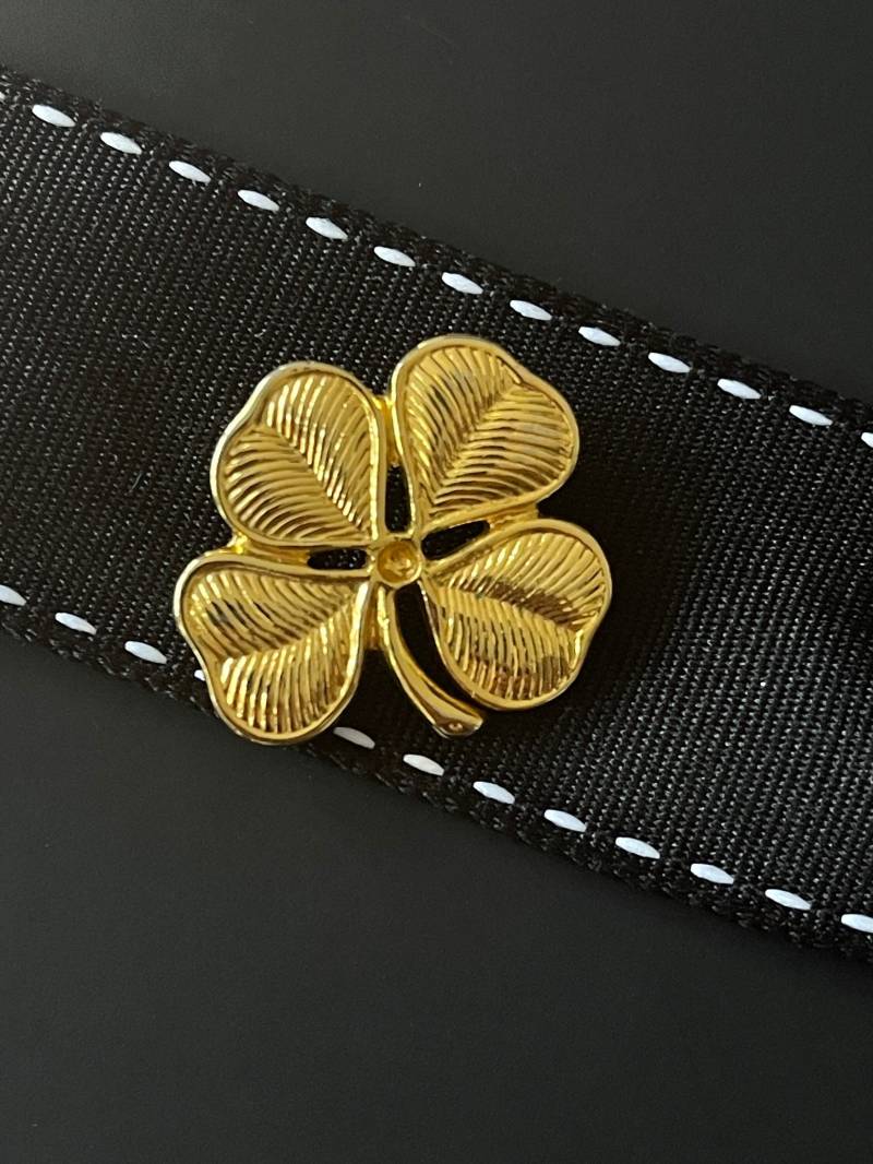 Schöne Vintage Brosche in Klee Form von VintageLaRetro