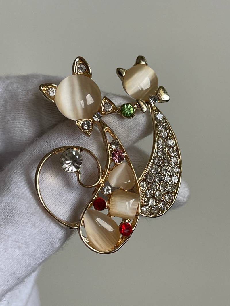 Vintage Brosche Satin Glas Strass Kristalle Schmuck von VintageLaRetro