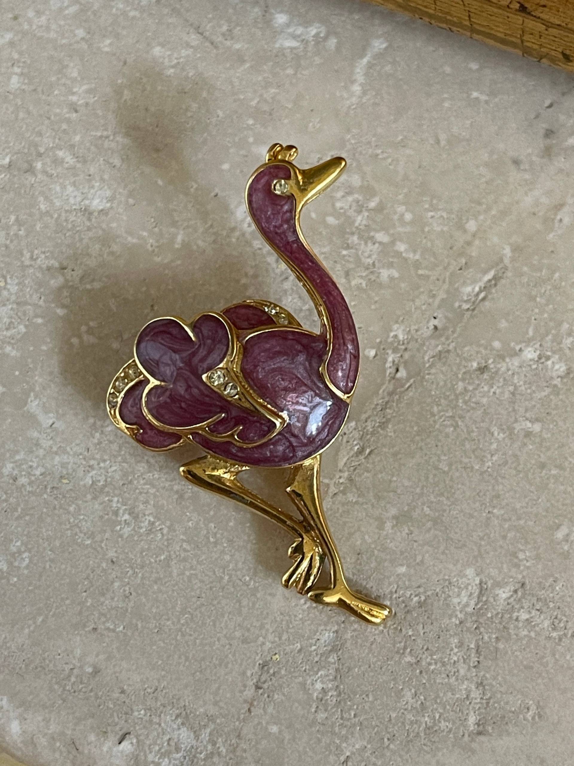 Wunderschöne Kleine Strauß Brosche Mit Kleinen Steine von VintageLaRetro