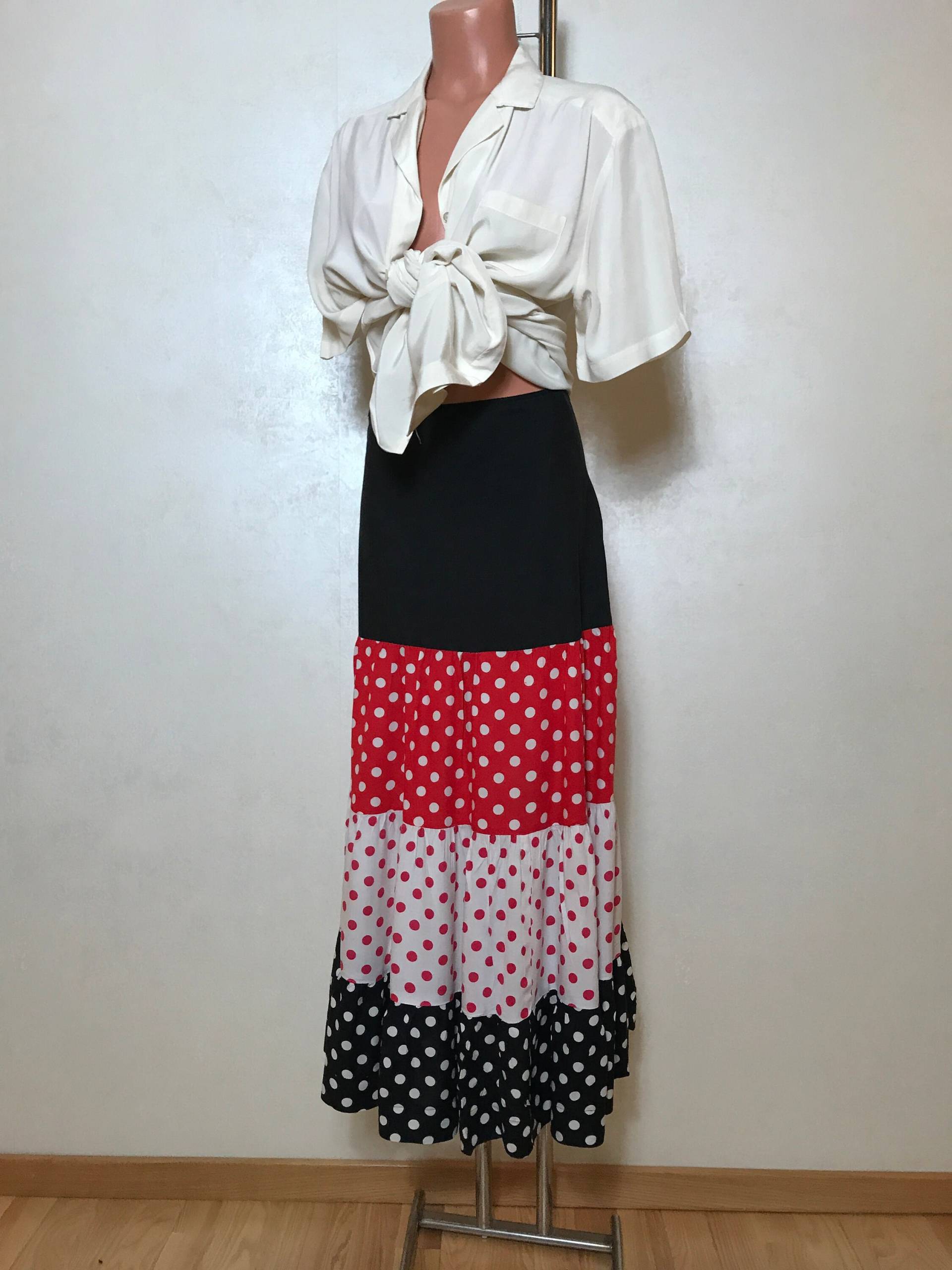 Vintage Bauernrock - Stufendesign, Polka Dot Print in Den Farben Schwarz-Rot-Weiß, Ausgestellter A-Linien-Schnitt Mittlere Größe von VintageLabr